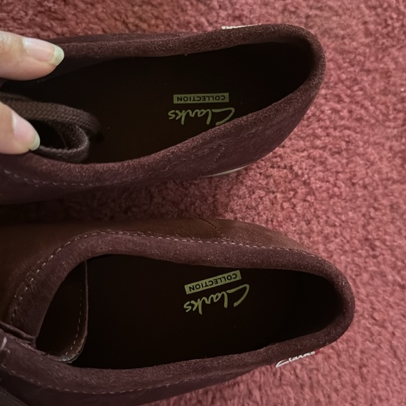 Clarks Wallabees ankle shoes Sz 9 burgundy suede w/ crepe soles - Picture 7 of 9